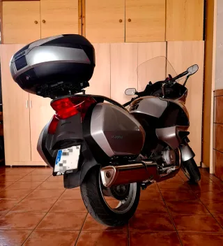 Honda Deauville 700 Plata