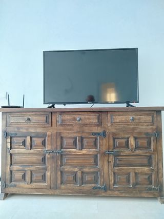 Mesa de madera maciza