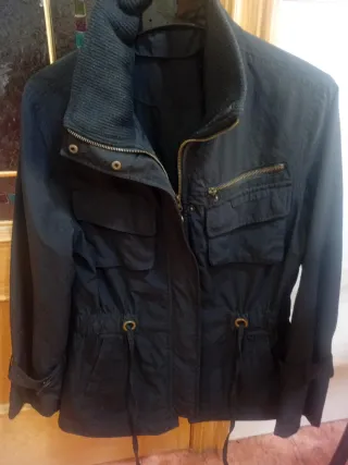 Parka Trucco talla 38 negra Entretiempo y regalo