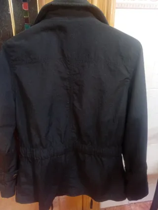 Parka Trucco talla 38 negra Entretiempo y regalo