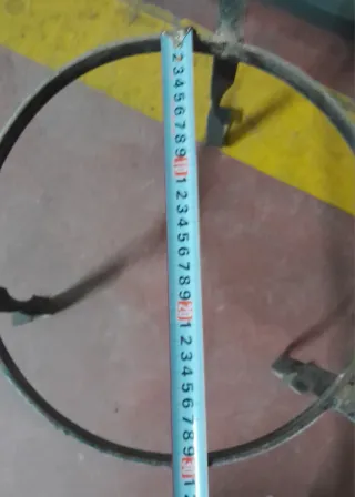 2 vasi in ferro per fioriere, lotto.