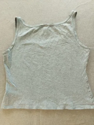 Top tirantes crop gris elástico talla 42