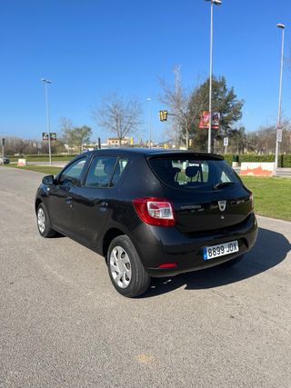 Dacia Sandero 2015