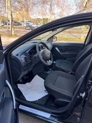 Dacia Sandero 2015