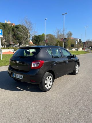 Dacia Sandero 2015