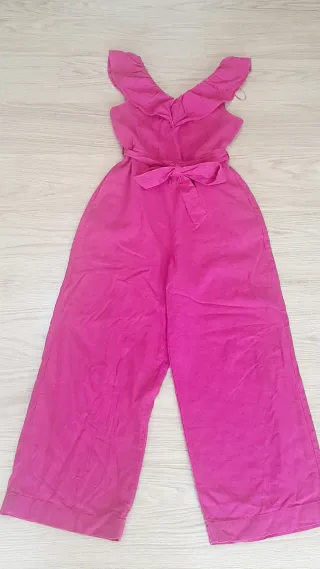 Mono fucsia con cinturón