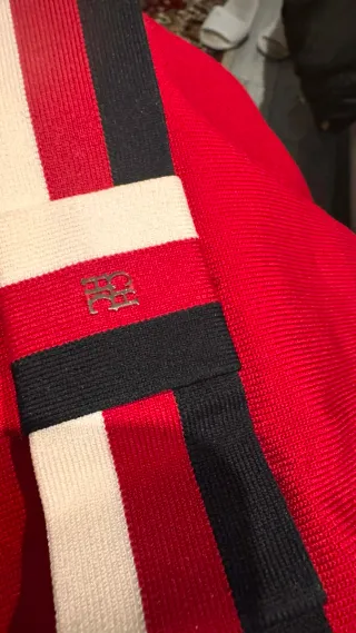 Blusa Carolina Herrera Roja Talla M