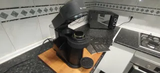 Cafetera Nespresso Negra