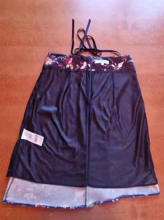 Falda estampada simil terciopelo