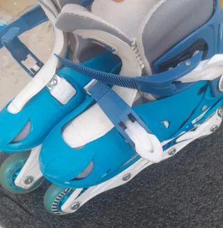 Patines en línea ajustables azules