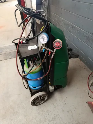 Máquina Carga Gas A/A R134a Delphi