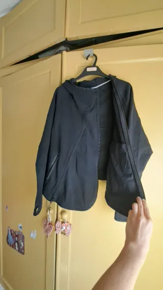 Sudadera Nike Negra Cremallera Asimétrica