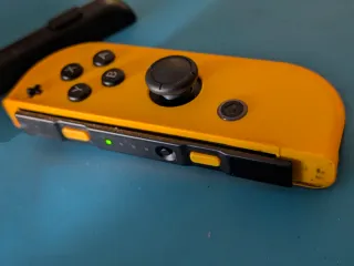 Joy-Con derecho Amarillo Nintendo