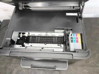 Impresora Epson WF-4830 con cartuchos recargables