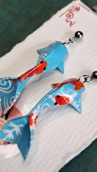 Pendientes de carpa Koi de Origami Azul y Rojo