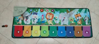 Tappeto musicale per bambini con animali