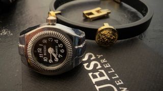 Anillo Reloj y pulsera Guess