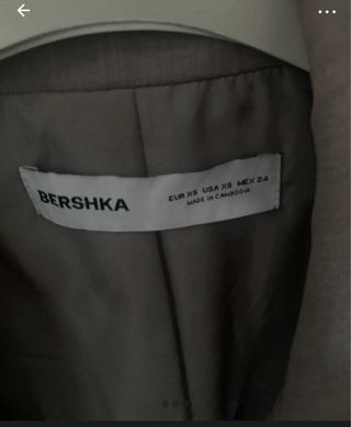 Americana Bershka Talla XS Gris/Negra