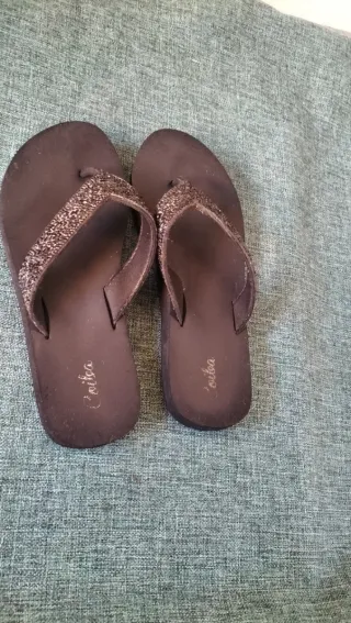 Chanclas mujer pedrería brillante