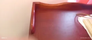 Mueble auxiliar de madera con cajón