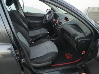 Peugeot 206 2004