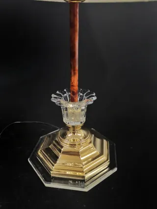 Elegante lámpara vintage con precioso diseño