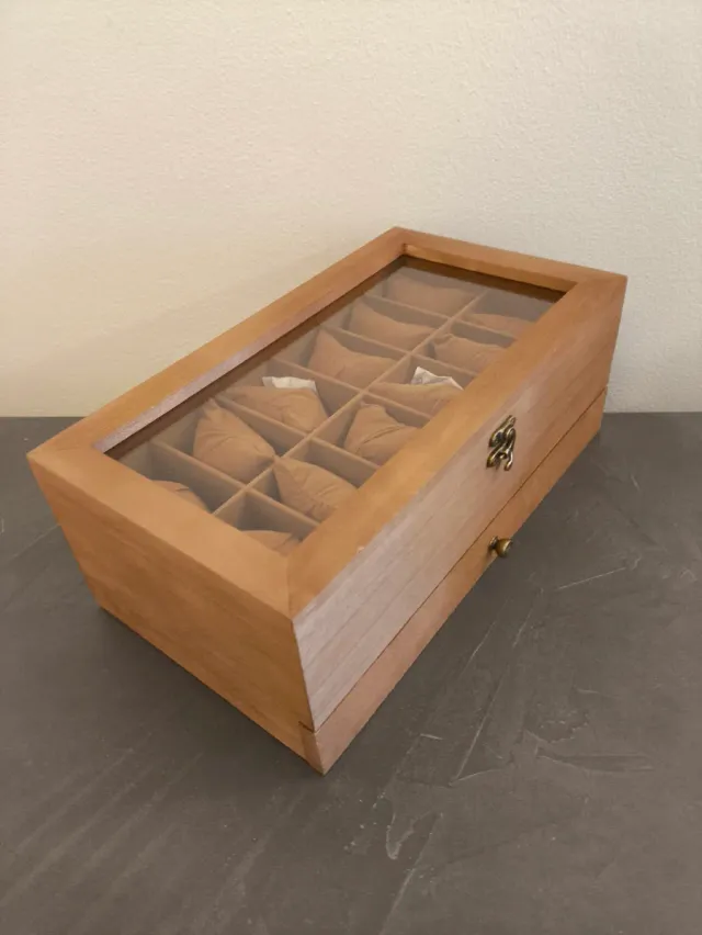 Scatola porta orologi in legno