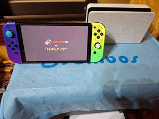 Nintendo Switch OLED Splatoon 3 + 128GB  Especial*