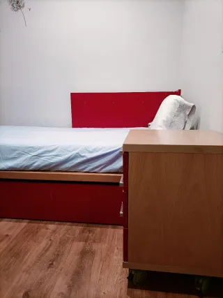 Dormitorio 3 piezas: cama nido juvenil y 2 cajoner