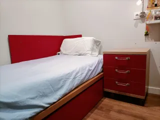Dormitorio 3 piezas: cama nido juvenil y 2 cajoner