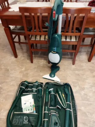 Folletto Kobold VK140 con accessori