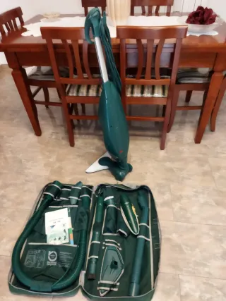 Folletto Kobold VK140 con accessori