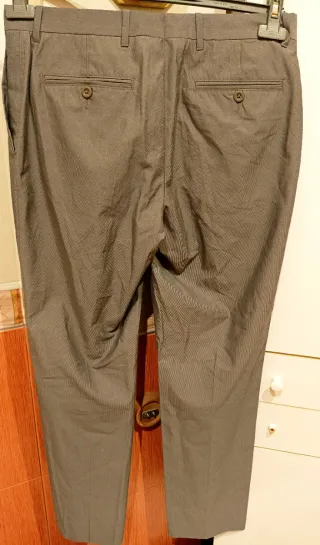 Pantalón de vestir gris hombre