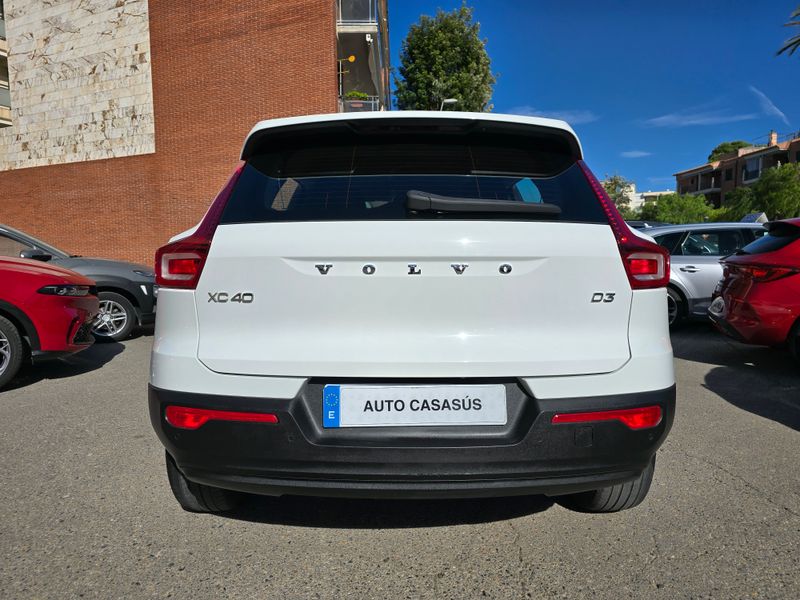 Volvo XC40 2020, foto 7