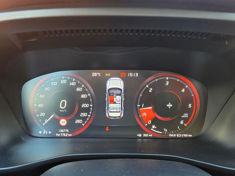 Volvo XC40 2020, foto 33