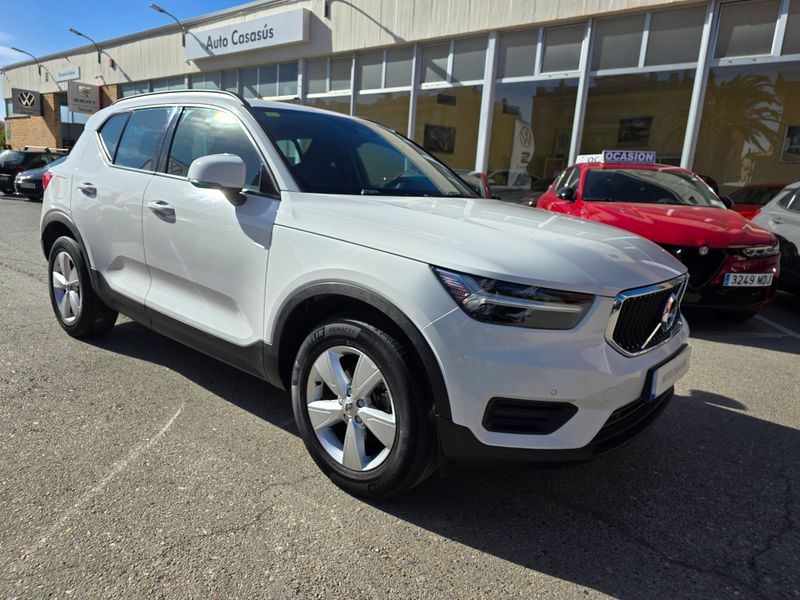 Volvo XC40 2020, foto 2