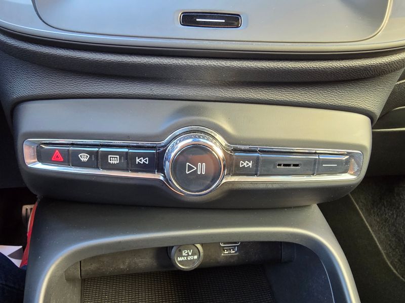 Volvo XC40 2020, foto 42