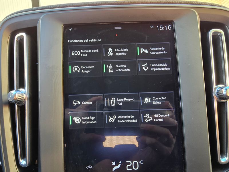 Volvo XC40 2020, foto 41