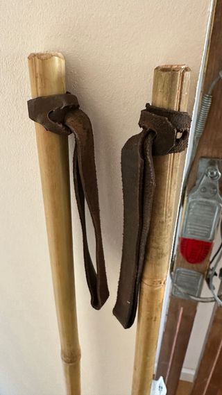 Bastones de esquí vintage de bambú