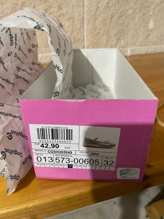 Zapatos vestir niña talla 32 dorados