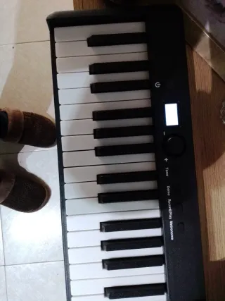 Teclado Electrónico Recargable Costway