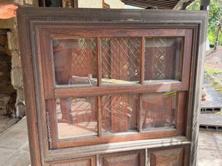 Ventana rústica madera noble