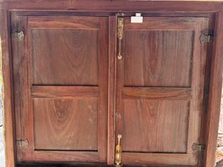 Ventana rústica madera noble