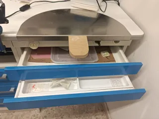 Mesa laboratorio dental/joyería con aspiración