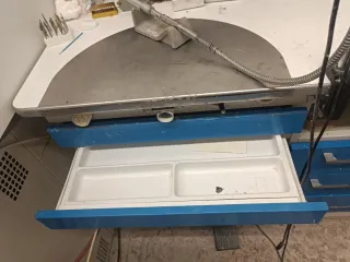 Mesa laboratorio dental/joyería con aspiración