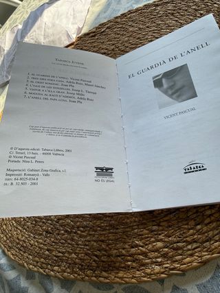 EL GUARDIÀ DE L'ANELL (juvenil)