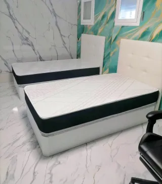 Canapés,colchones,Somieres,base, mesitas,cabezales