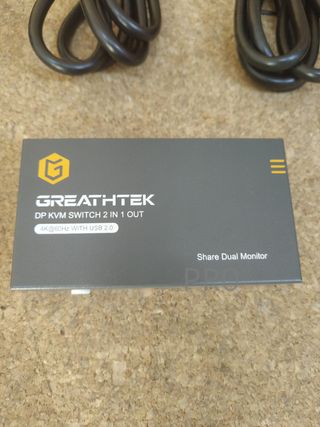 Switch KVM Displayport Dual Monitor 2 Porte, 4K a 60Hz