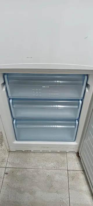 NEVERA COMBI BALAY NO FROST ENERGÍA A+