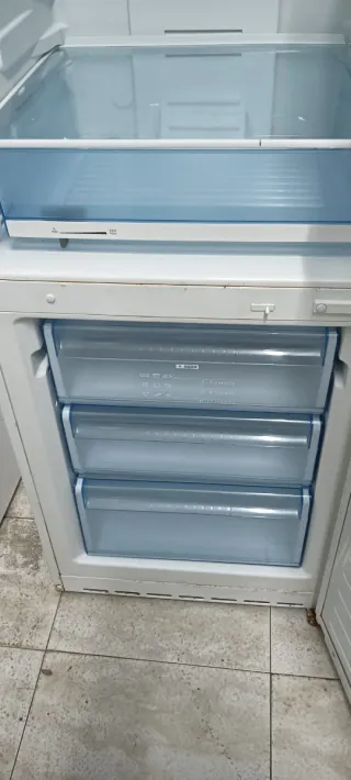 NEVERA COMBI BALAY NO FROST ENERGÍA A+